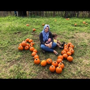 Meet your Posher, Dena